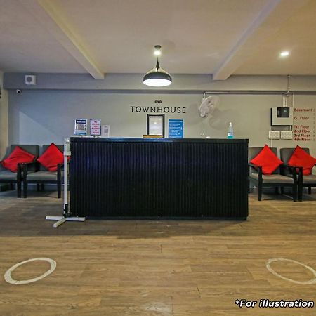 Oyo Townhouse 600 Gangothri Hotel Secundurabad Екстериор снимка