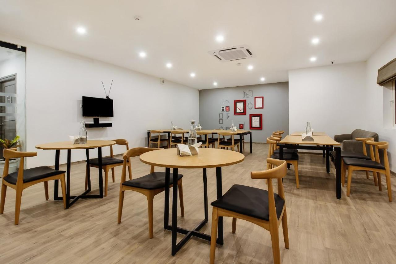 Oyo Townhouse 600 Gangothri Hotel Secundurabad Екстериор снимка