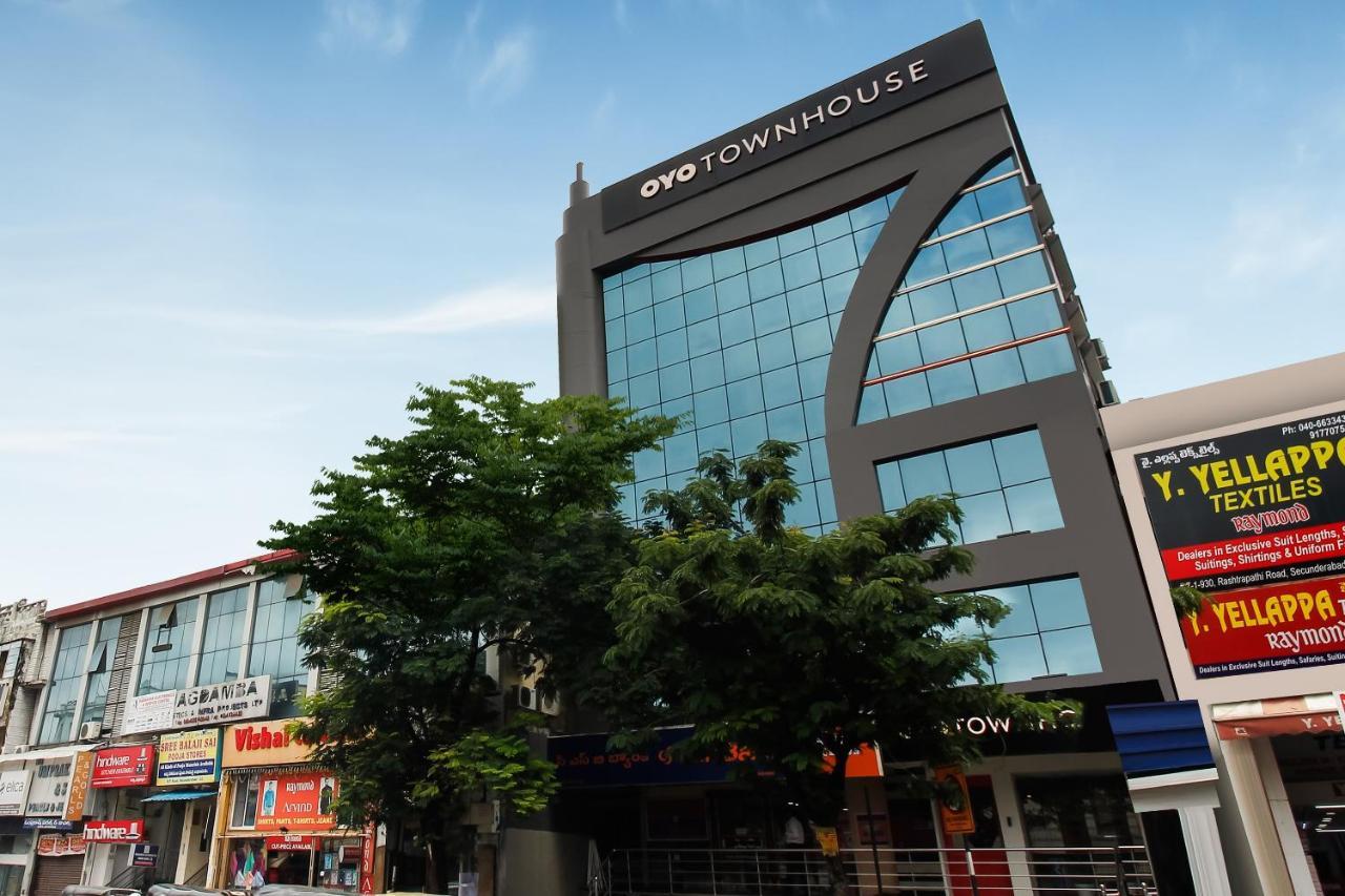 Oyo Townhouse 600 Gangothri Hotel Secundurabad Екстериор снимка