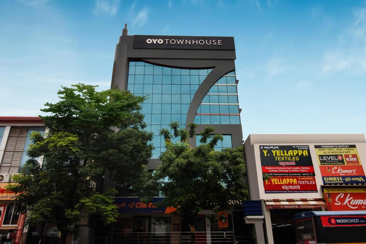 Oyo Townhouse 600 Gangothri Hotel Secundurabad Екстериор снимка