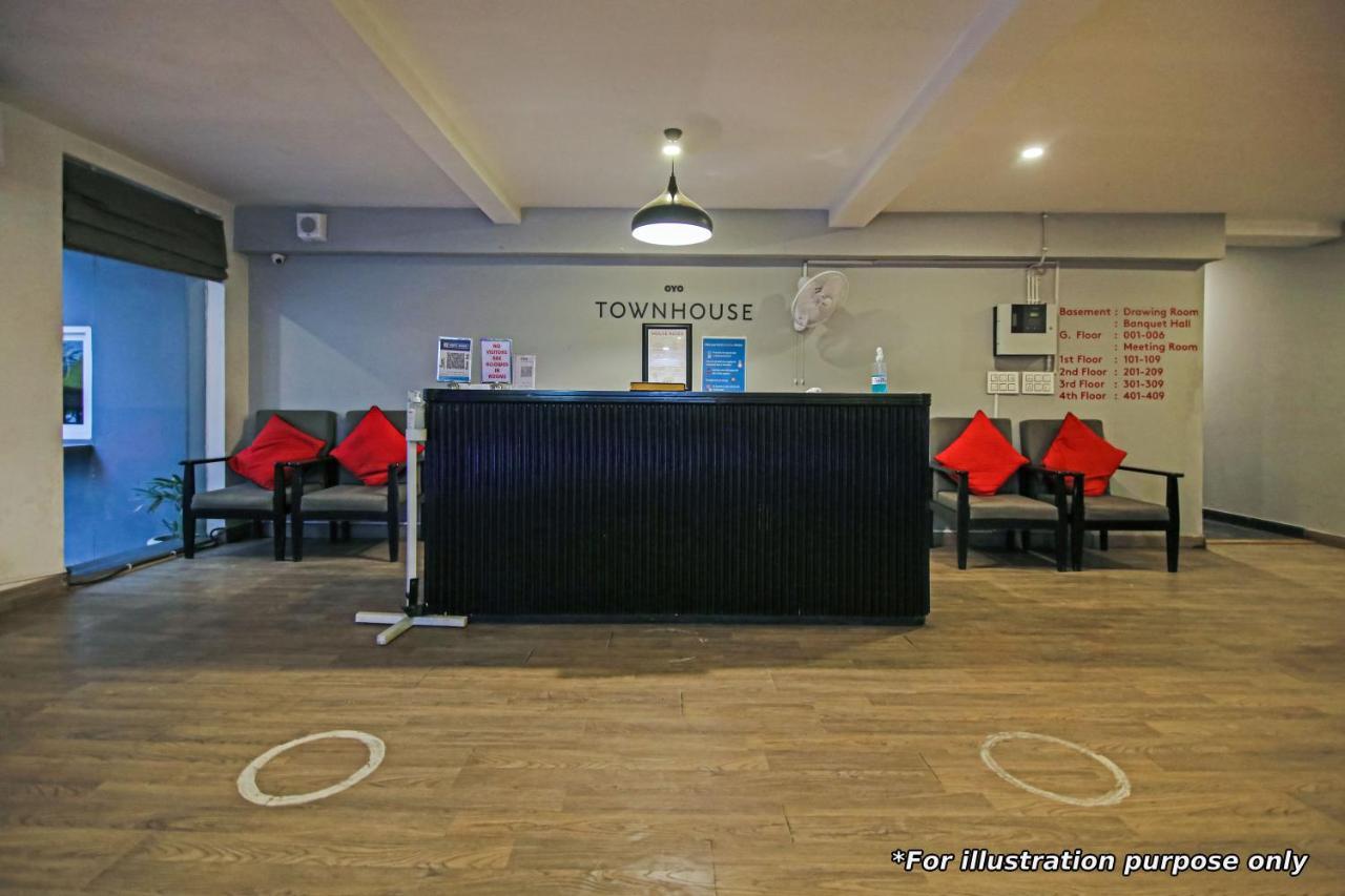 Oyo Townhouse 600 Gangothri Hotel Secundurabad Екстериор снимка
